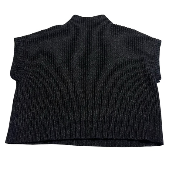 EUC Entro Black Boxy Crop Short Sleeve Sweater Size S - Picture 3 of 7